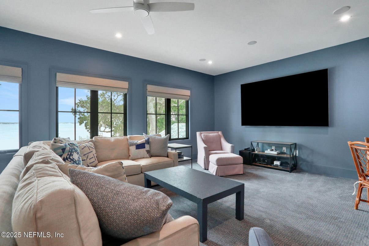 Interior, Living room, Recessed Lighting, Water