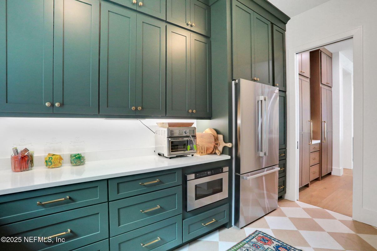 Interior, Kitchen, Stainless Steel Appliances, Wood Texture Flooring