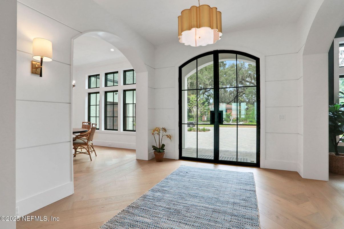 Dining room, Interior, Pendant Lights, Recessed Lighting, Wood Texture Flooring