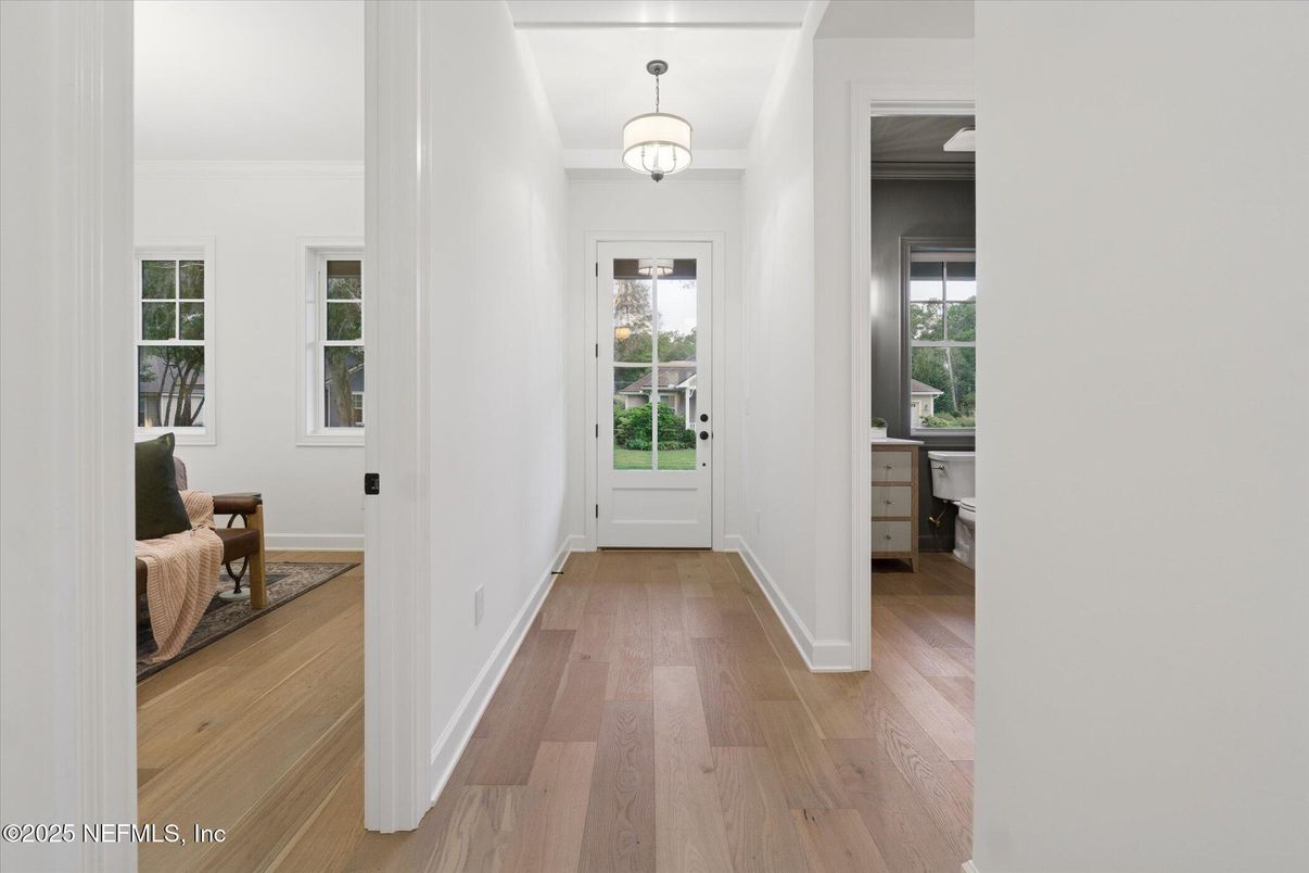 Interior, Pendant Lights, Wood Texture Flooring