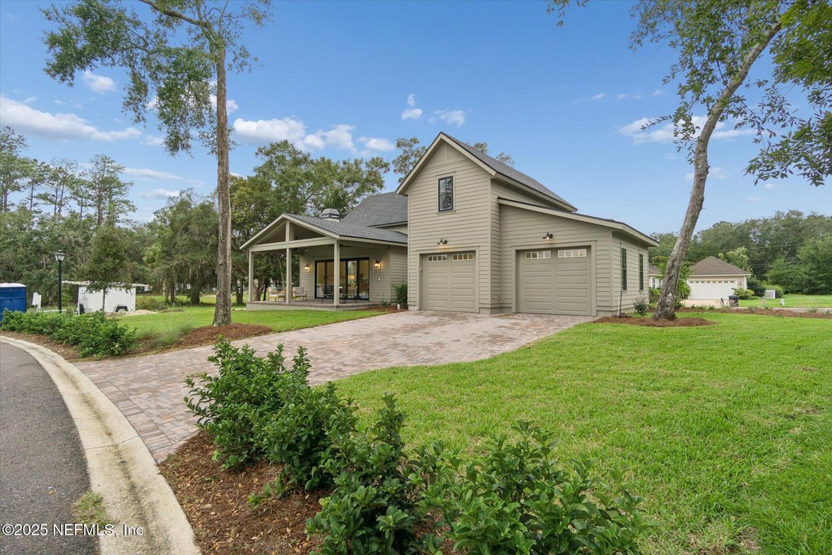 Backyard, Exterior