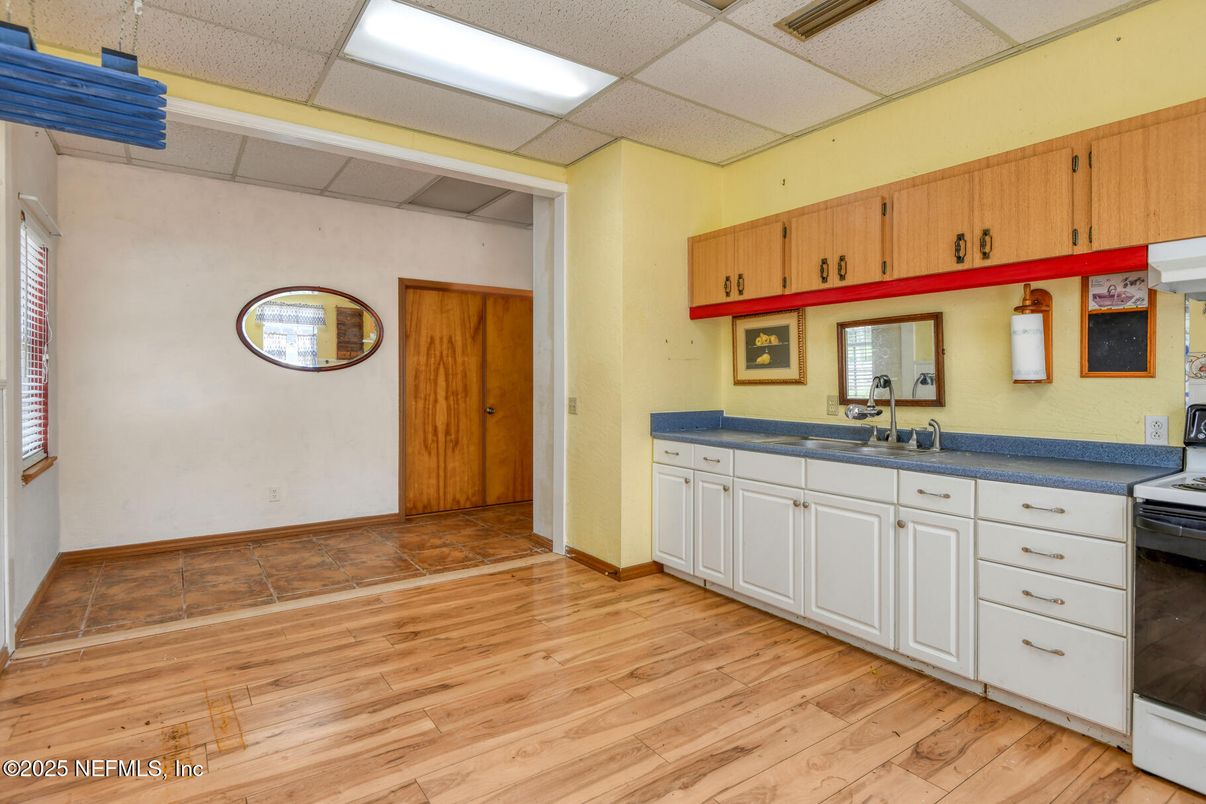 Interior, Kitchen, Wood Texture Flooring