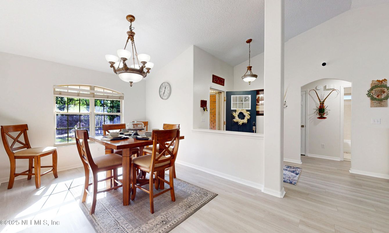 Chandelier, Dining room, Interior, Pendant Lights, Wood Texture Flooring