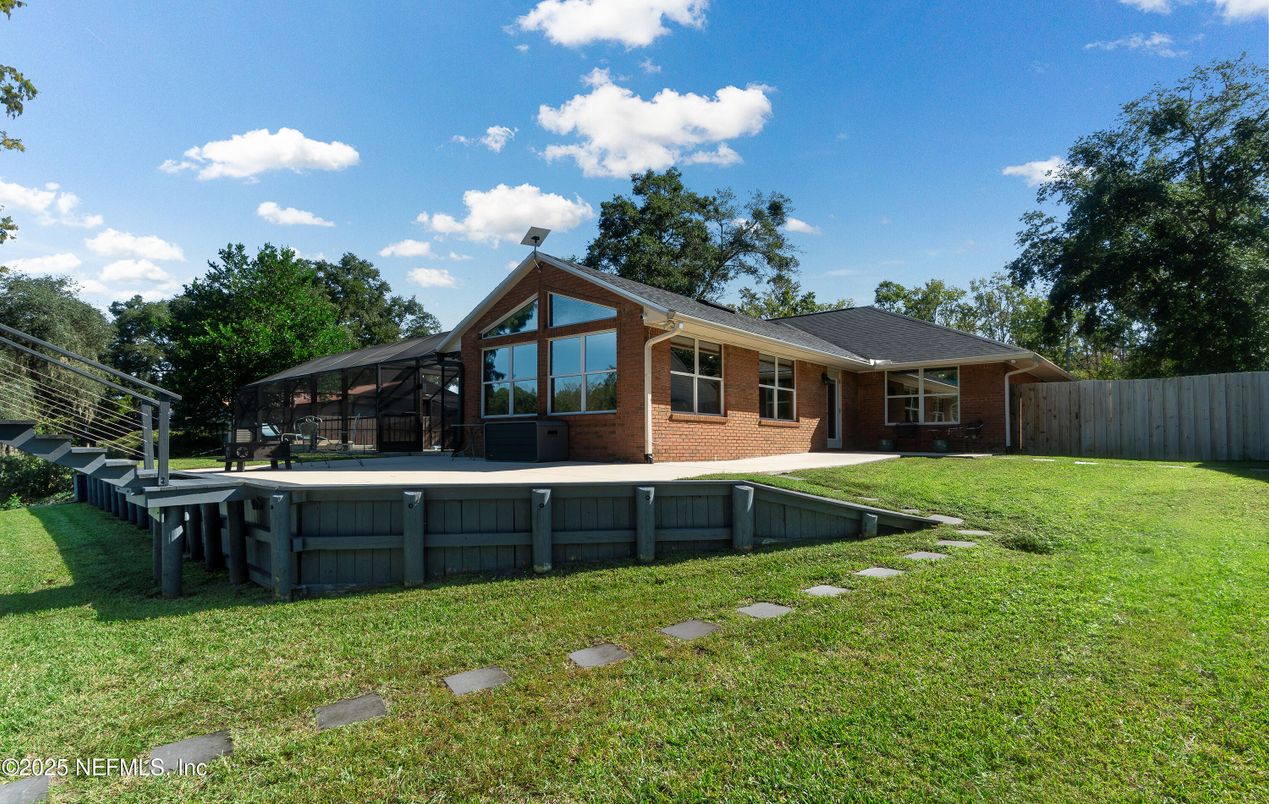 Backyard, Exterior