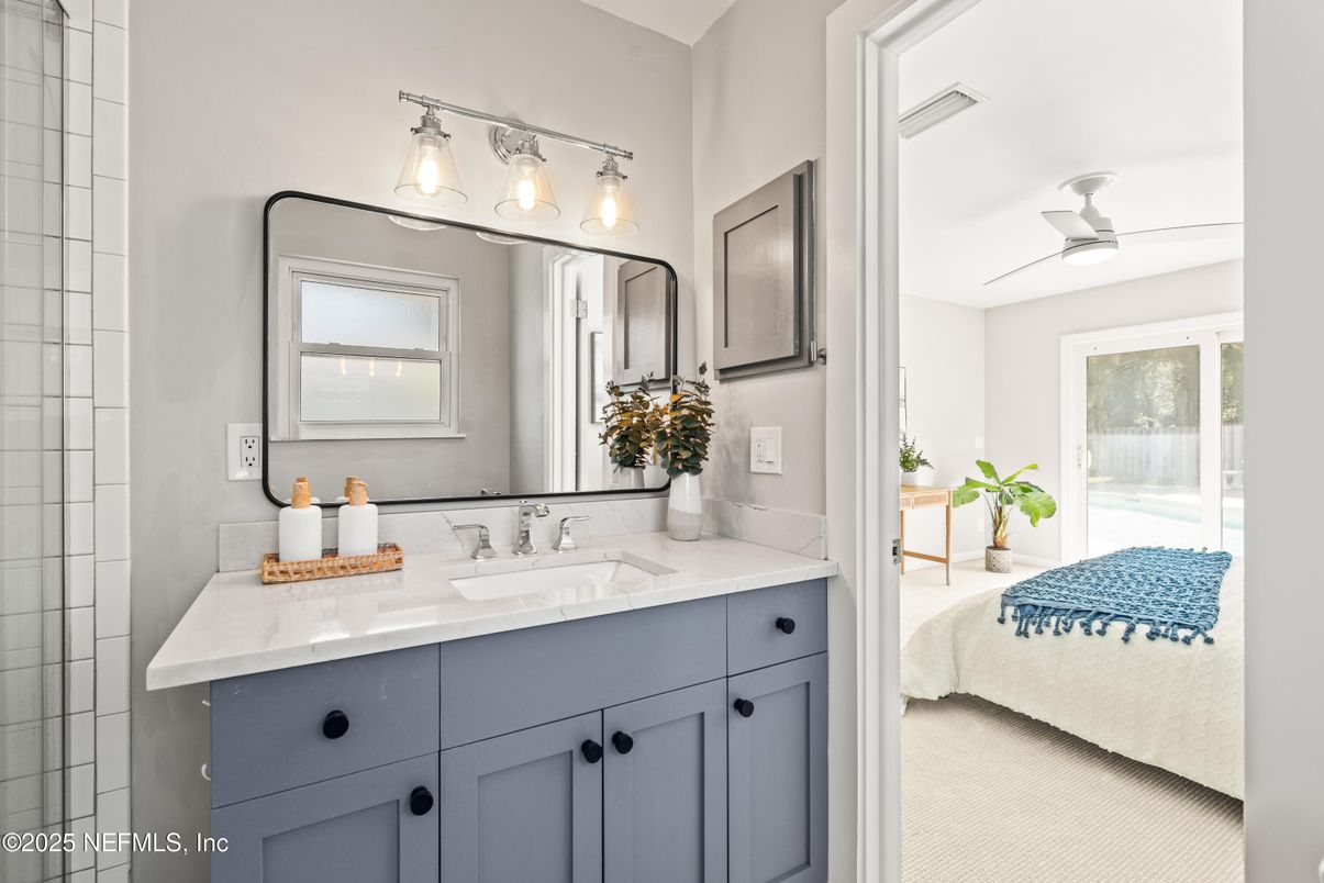 Bathroom, Bedroom, Interior