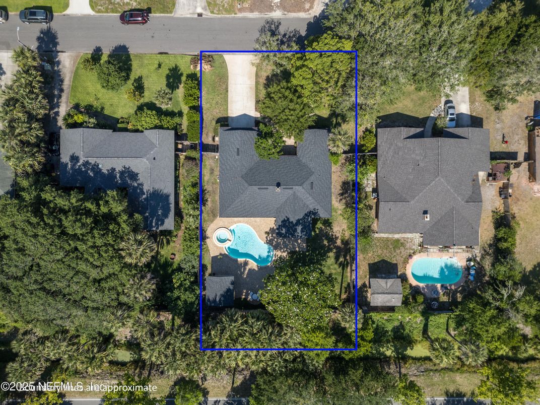 Exterior, Drone