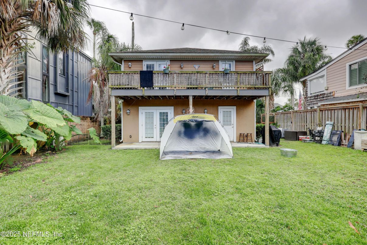 Backyard, Exterior