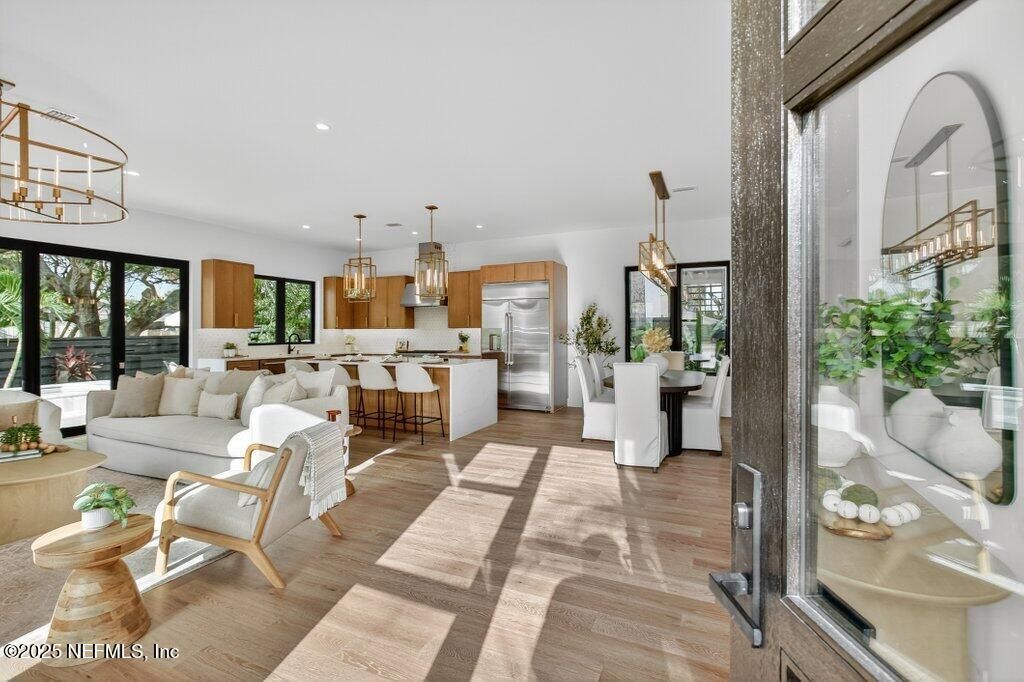 Dining room, Interior, Kitchen, Living room, Pendant Lights, Recessed Lighting, Wood Texture Flooring