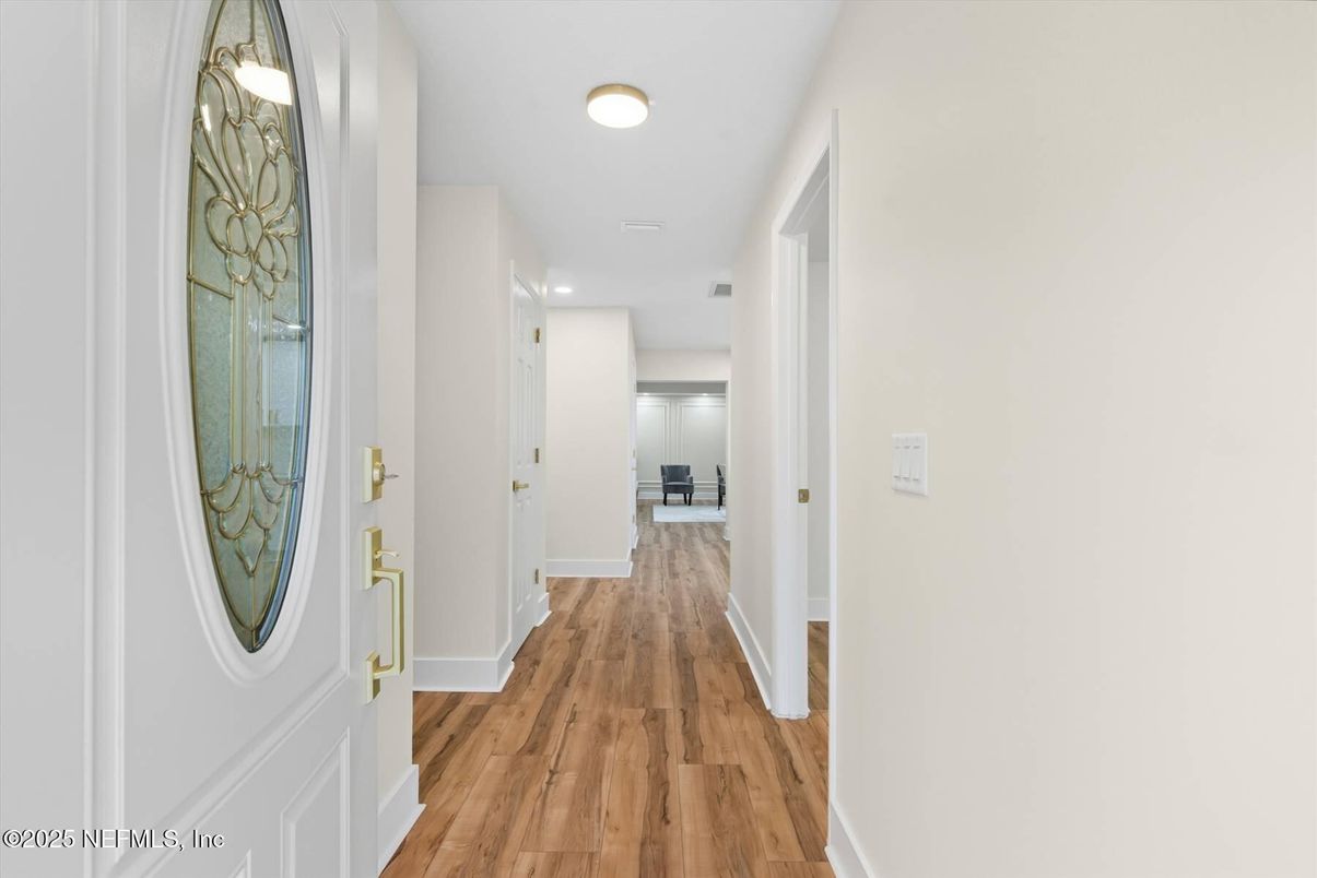 Interior, Recessed Lighting, Wood Texture Flooring