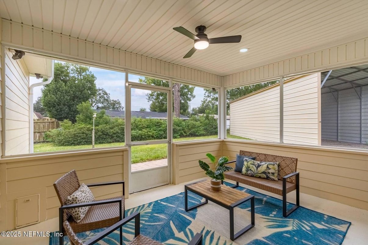 Interior, Living room, Recessed Lighting, Sun Room