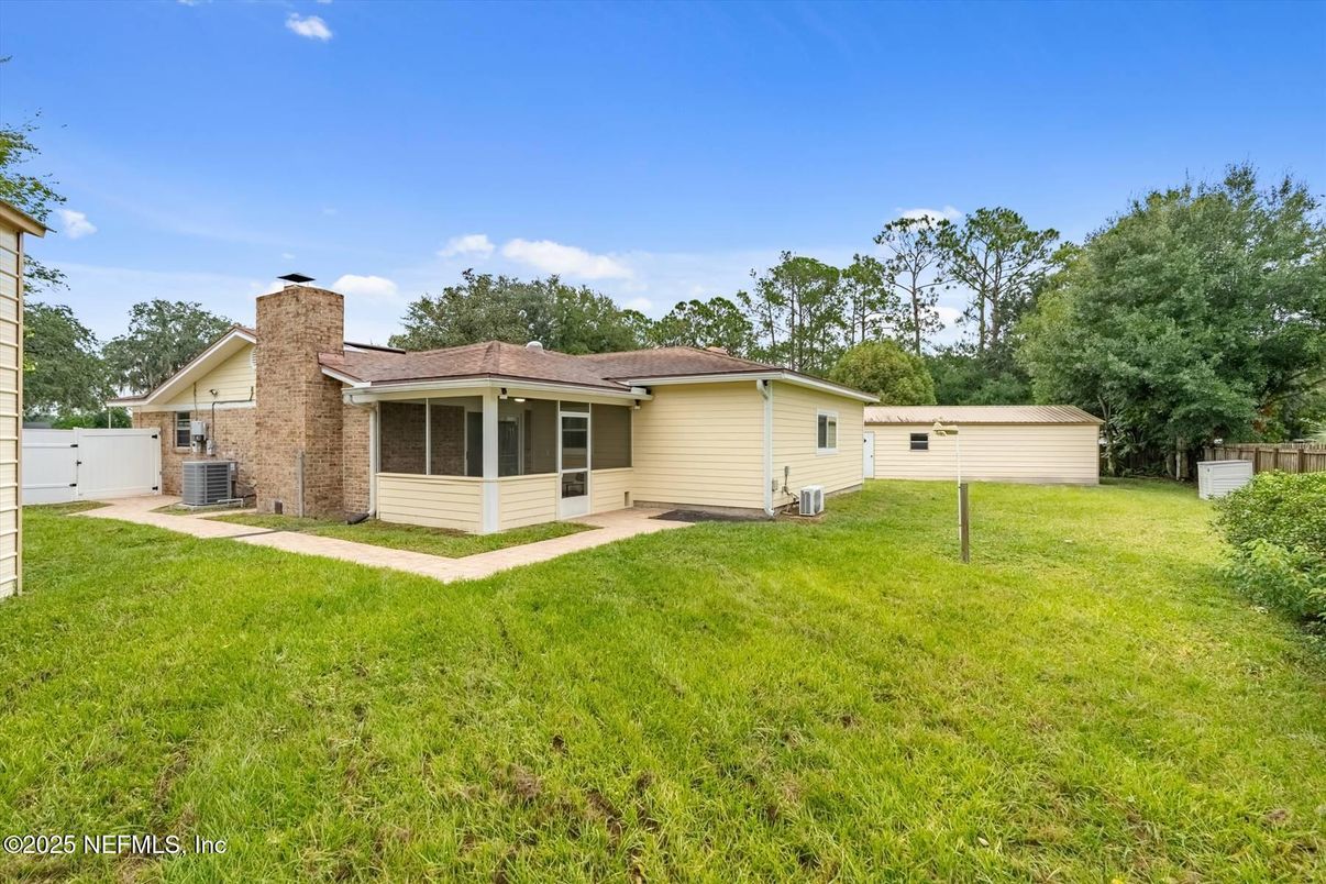 Backyard, Exterior
