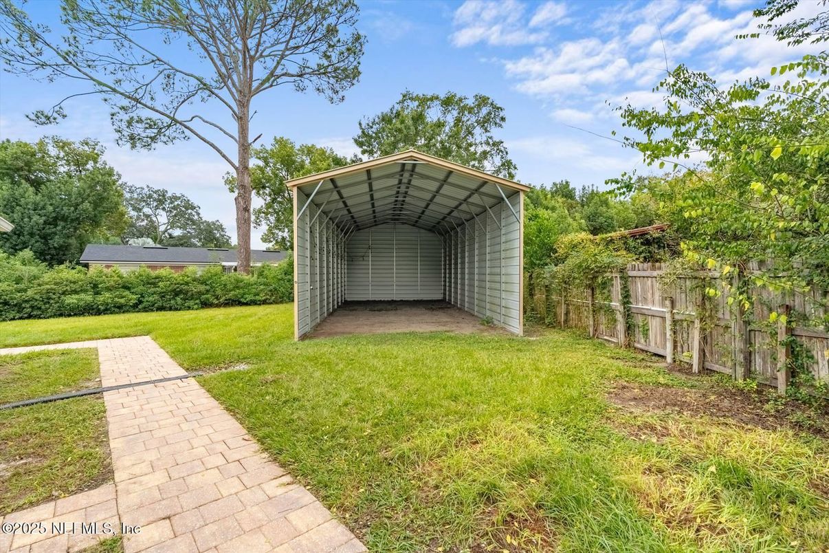 Backyard, Detached Garage, Exterior