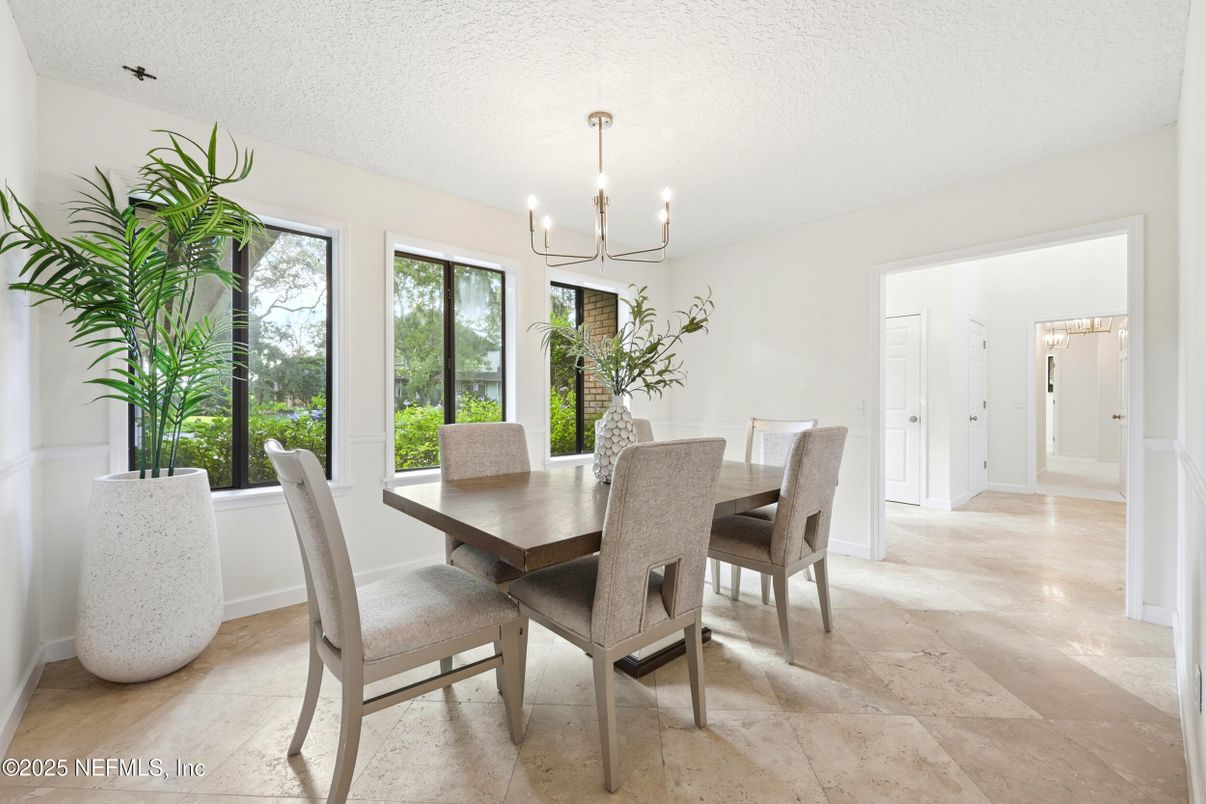 Chandelier, Dining room, Interior
