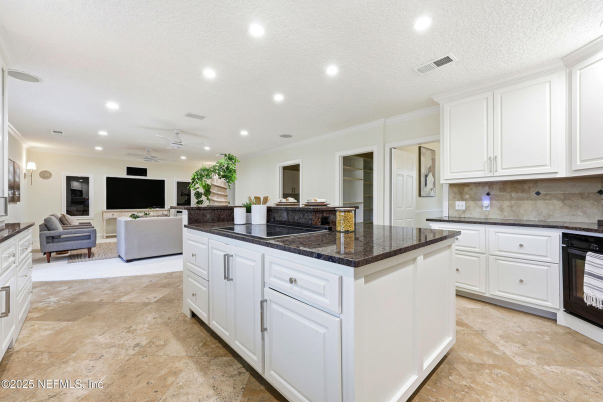 Interior, Kitchen, Living room, Recessed Lighting