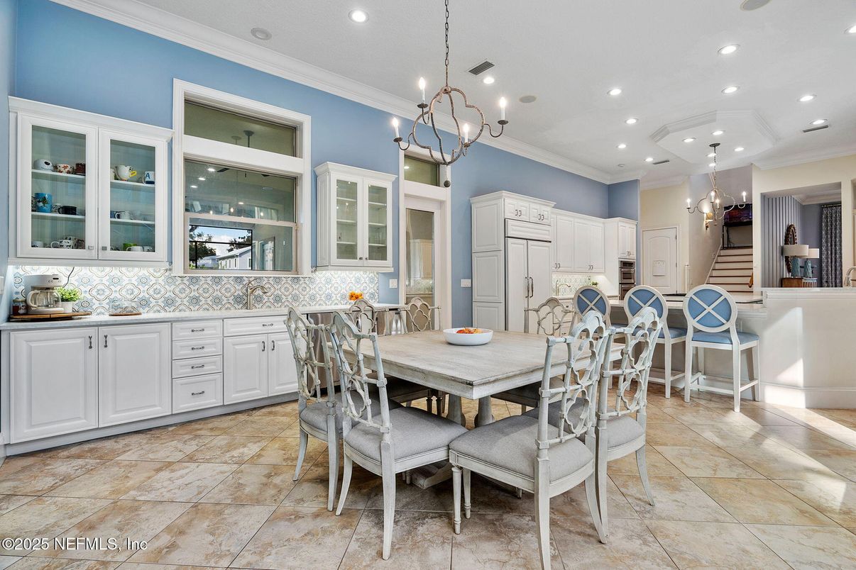 Chandelier, Dining room, Interior, Kitchen, Pendant Lights, Recessed Lighting