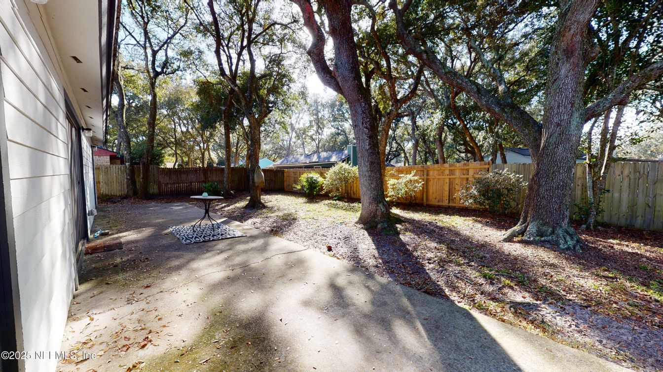 Backyard, Exterior