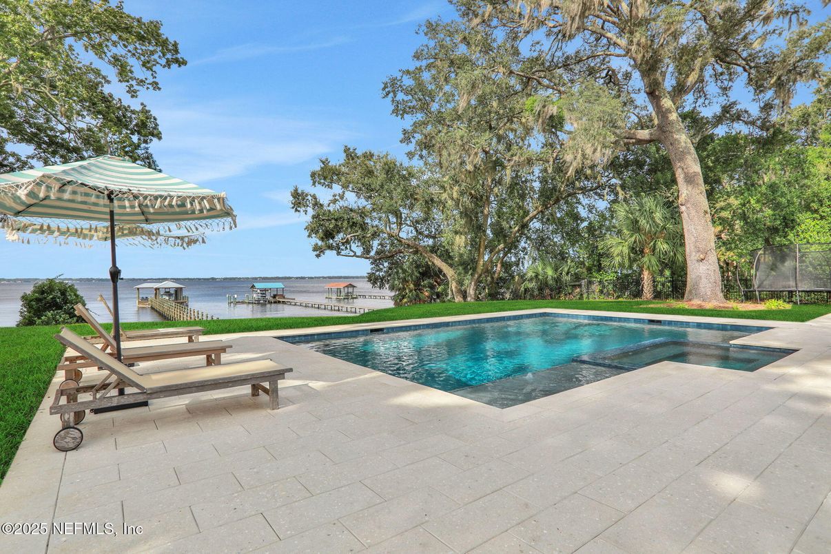 Exterior, Pool, Water