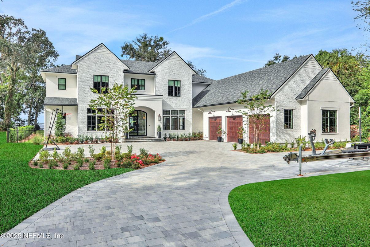Backyard, Exterior, Facade, French Provincial