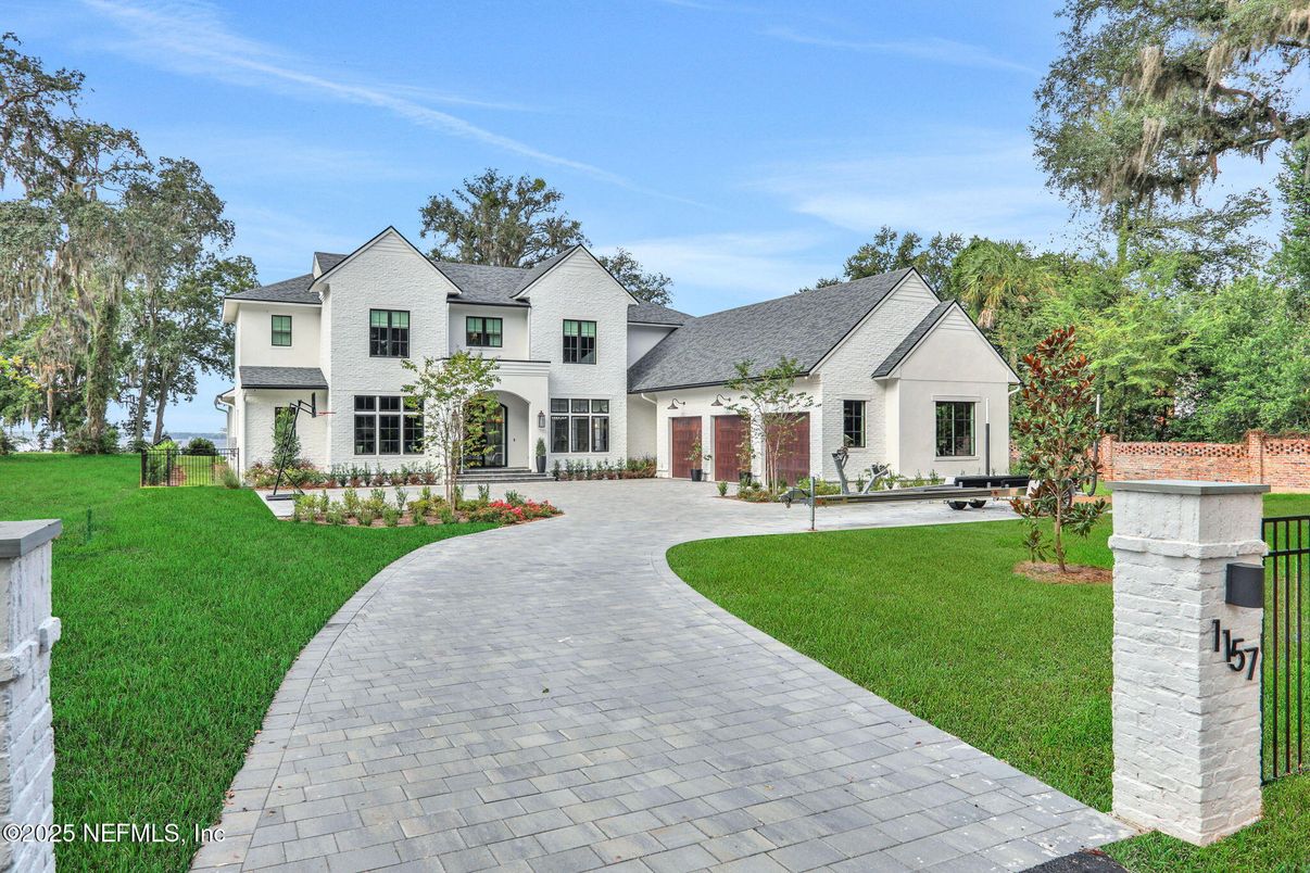Backyard, Exterior, Facade, Brick Facade, French Provincial