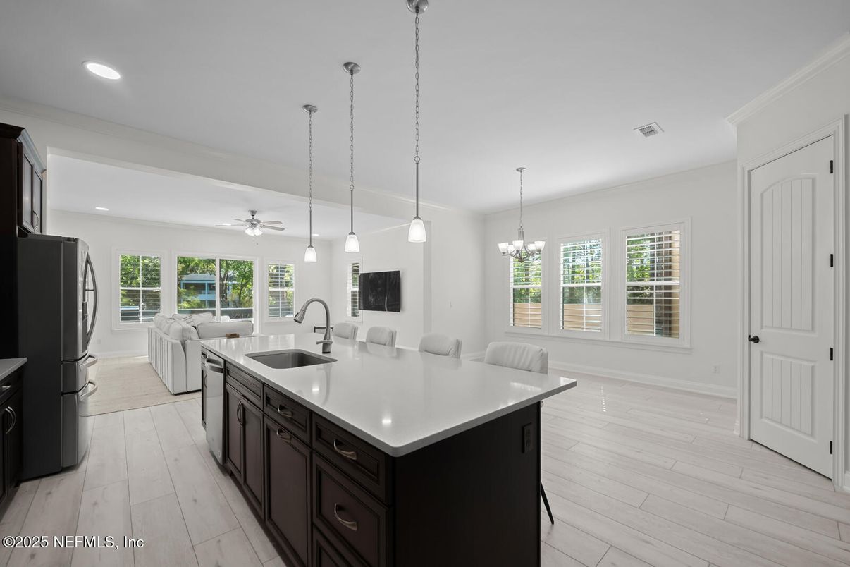 Chandelier, Interior, Kitchen, Living room, Pendant Lights, Recessed Lighting, Wood Texture Flooring