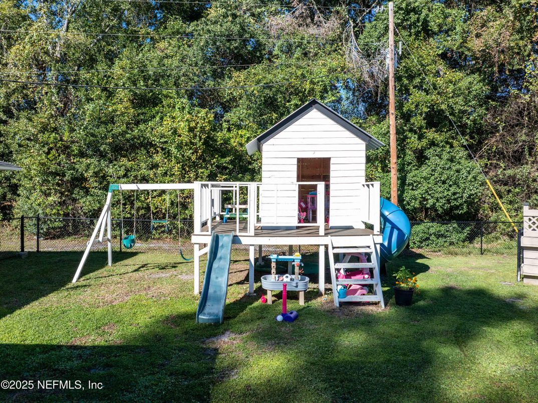 Backyard, Exterior, Playground