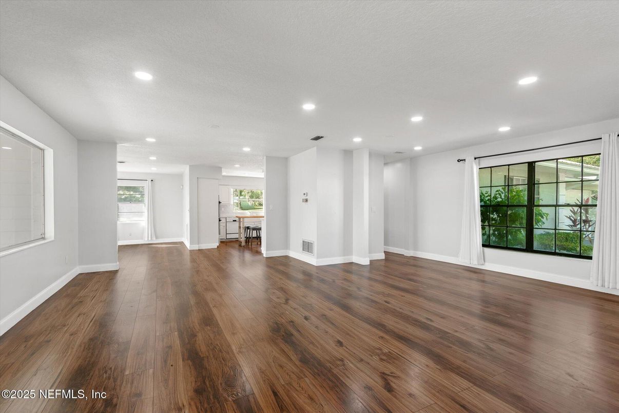 Empty room, Interior, Recessed Lighting, Wood Texture Flooring