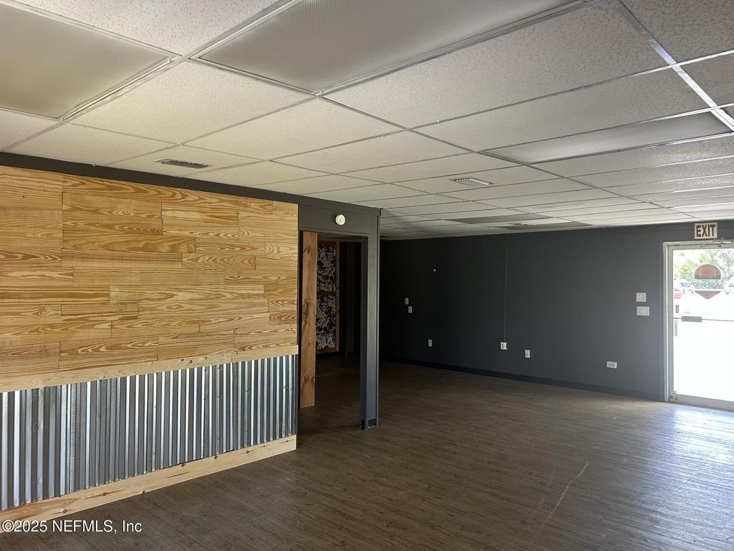 Empty room, Interior, Wood Texture Flooring, Wooden Walls