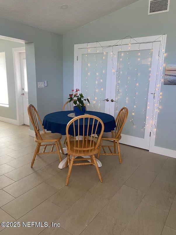 Dining room, Interior