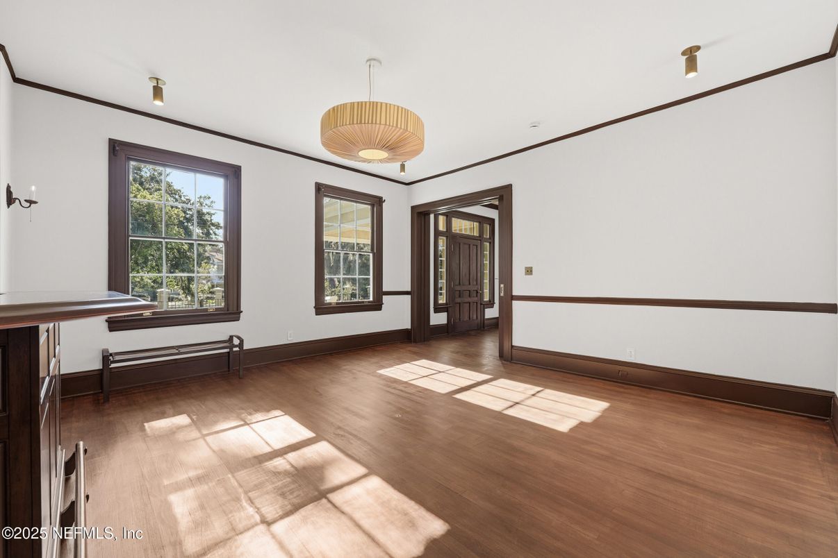Empty room, Interior, Pendant Lights, Wood Texture Flooring