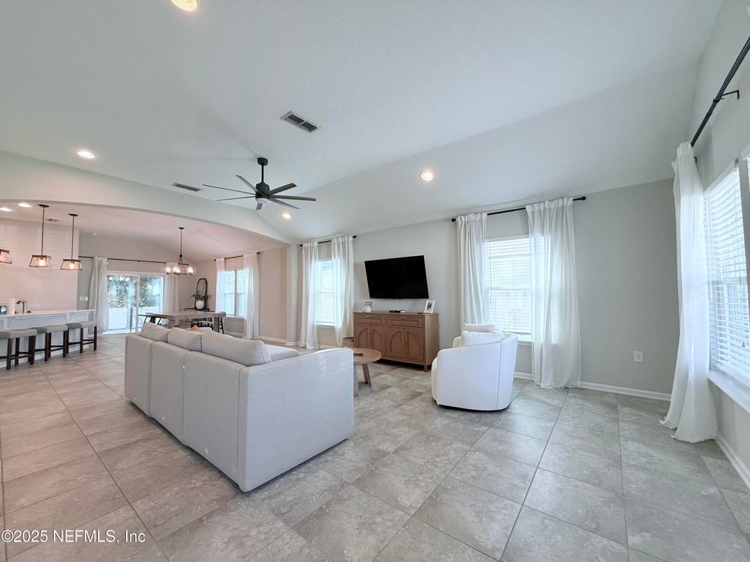 Dining room, Interior, Living room, Pendant Lights, Recessed Lighting