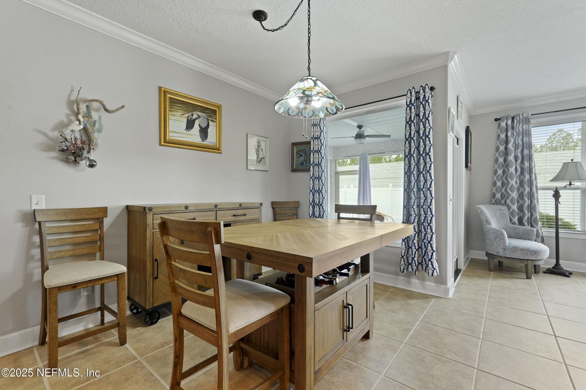 Dining room, Interior, Pendant Lights