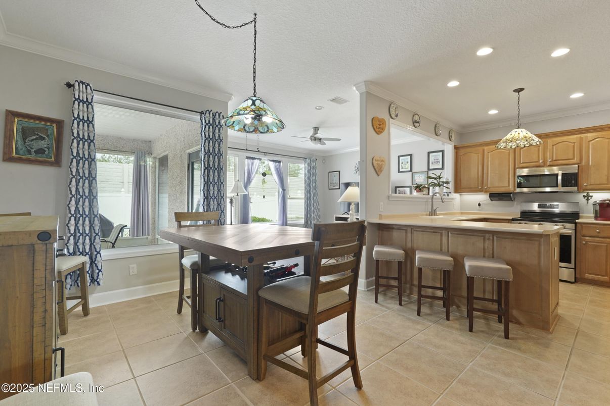 Interior, Kitchen, Pendant Lights, Recessed Lighting, Stainless Steel Appliances