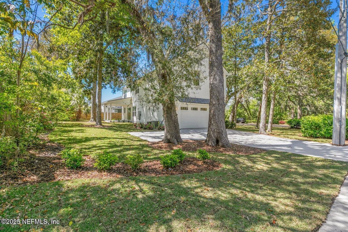 Backyard, Detached Garage, Exterior