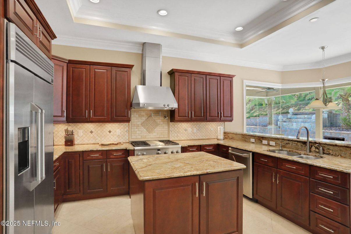 Interior, Kitchen, Pendant Lights, Recessed Lighting, Stainless Steel Appliances