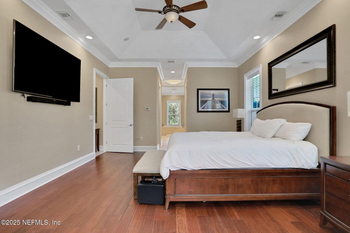 Bedroom, Interior, Recessed Lighting, Wood Texture Flooring