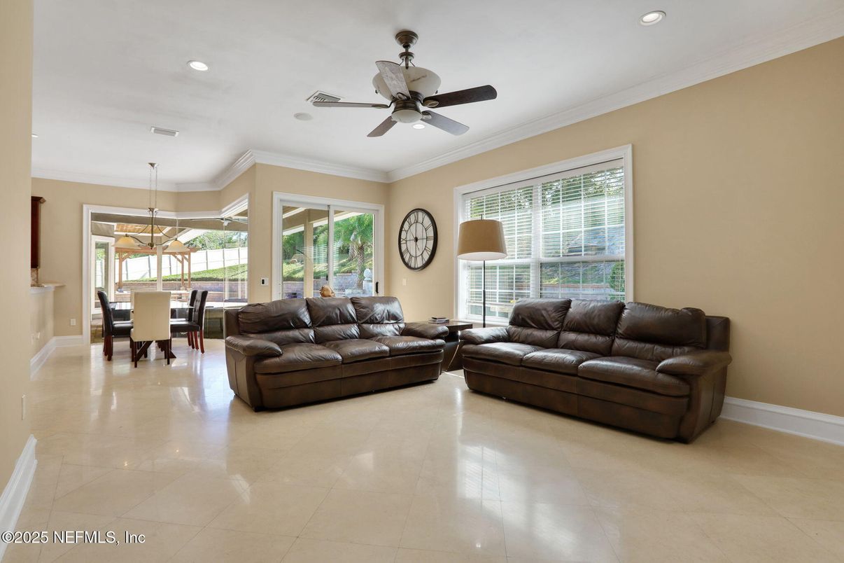 Dining room, Interior, Living room, Pendant Lights, Recessed Lighting