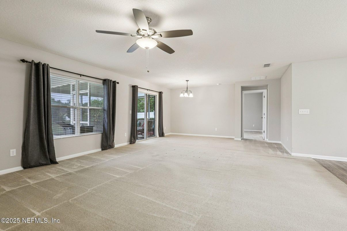 Empty room, Interior, Pendant Lights