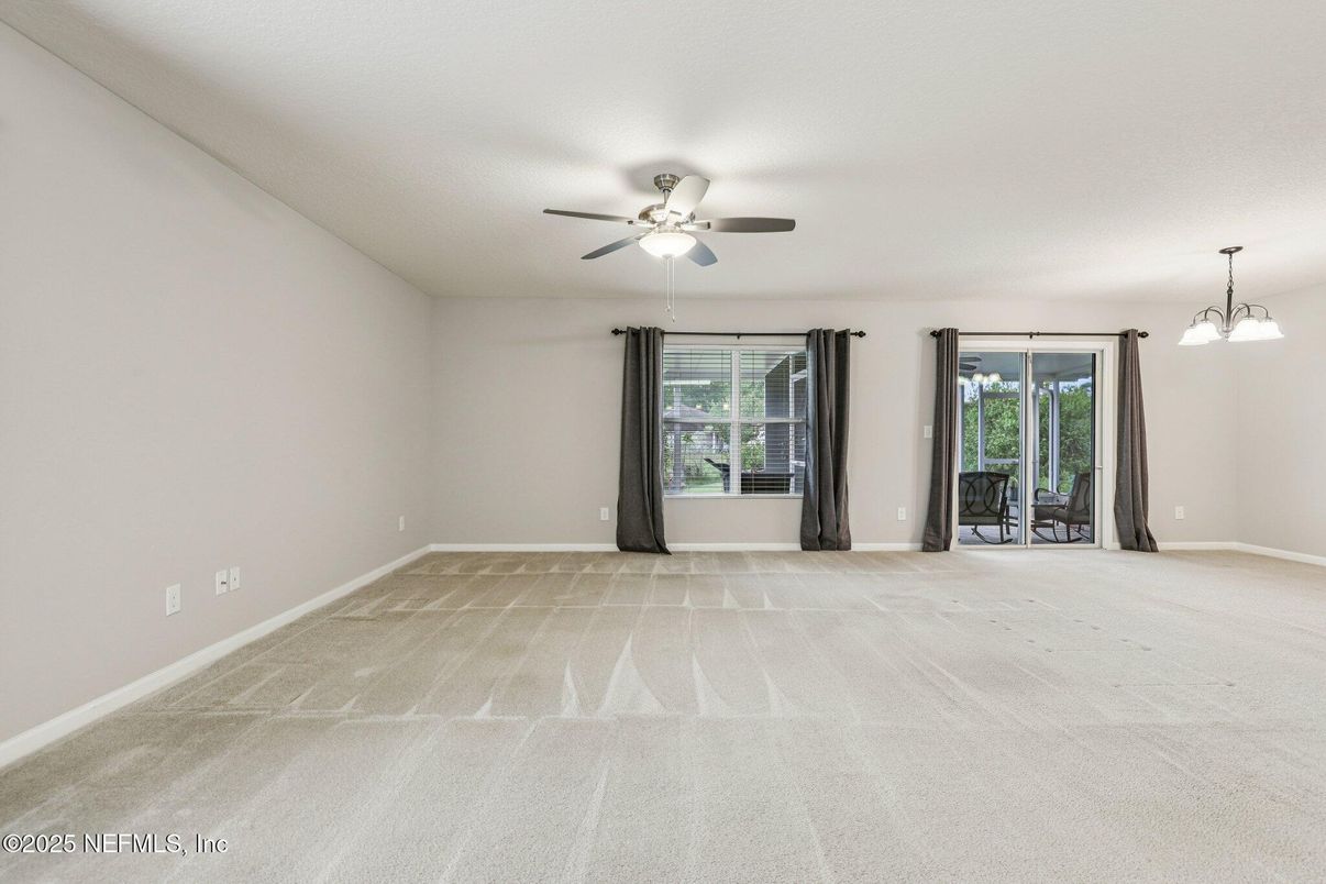 Empty room, Interior, Pendant Lights