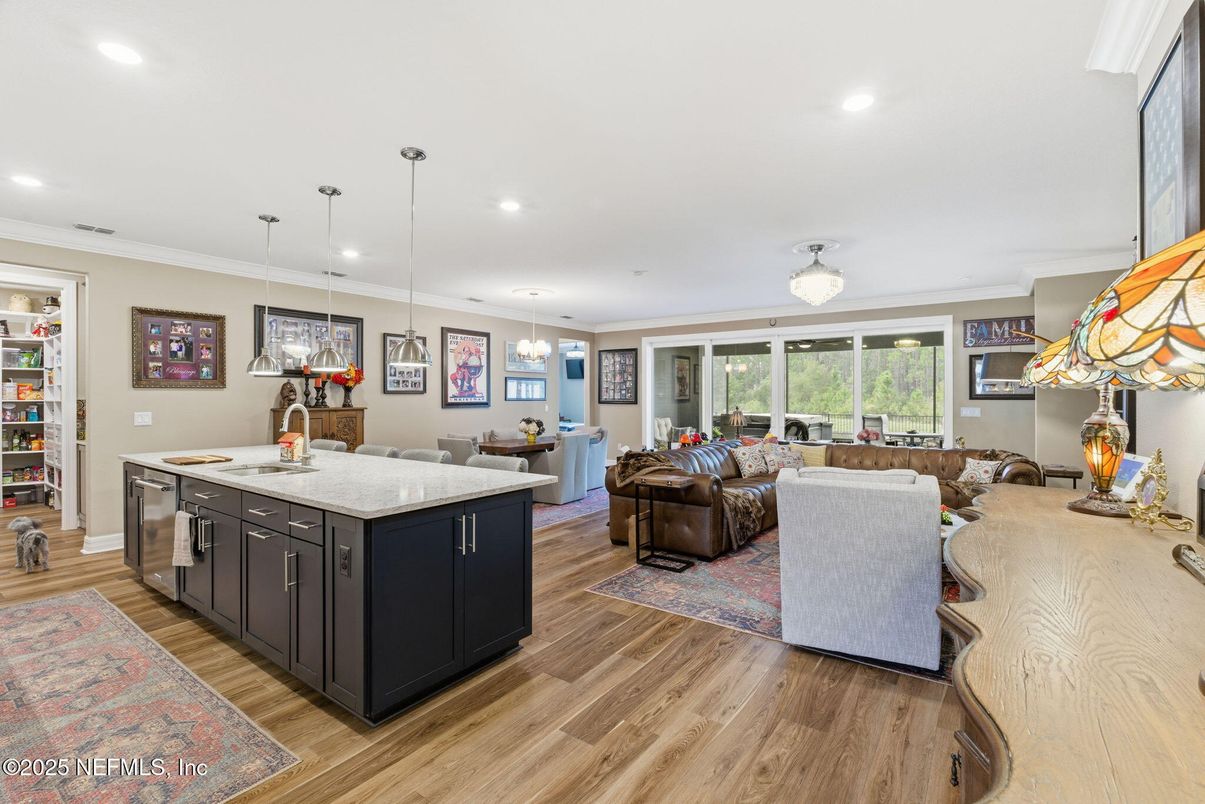 Dining room, Interior, Living room, Pendant Lights, Recessed Lighting, Wood Texture Flooring