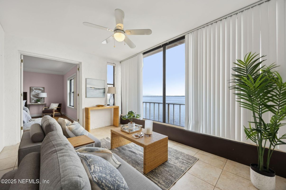 Interior, Living room, Water