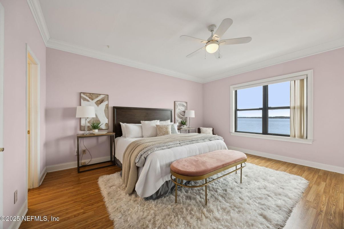 Bedroom, Interior, Water, Wood Texture Flooring