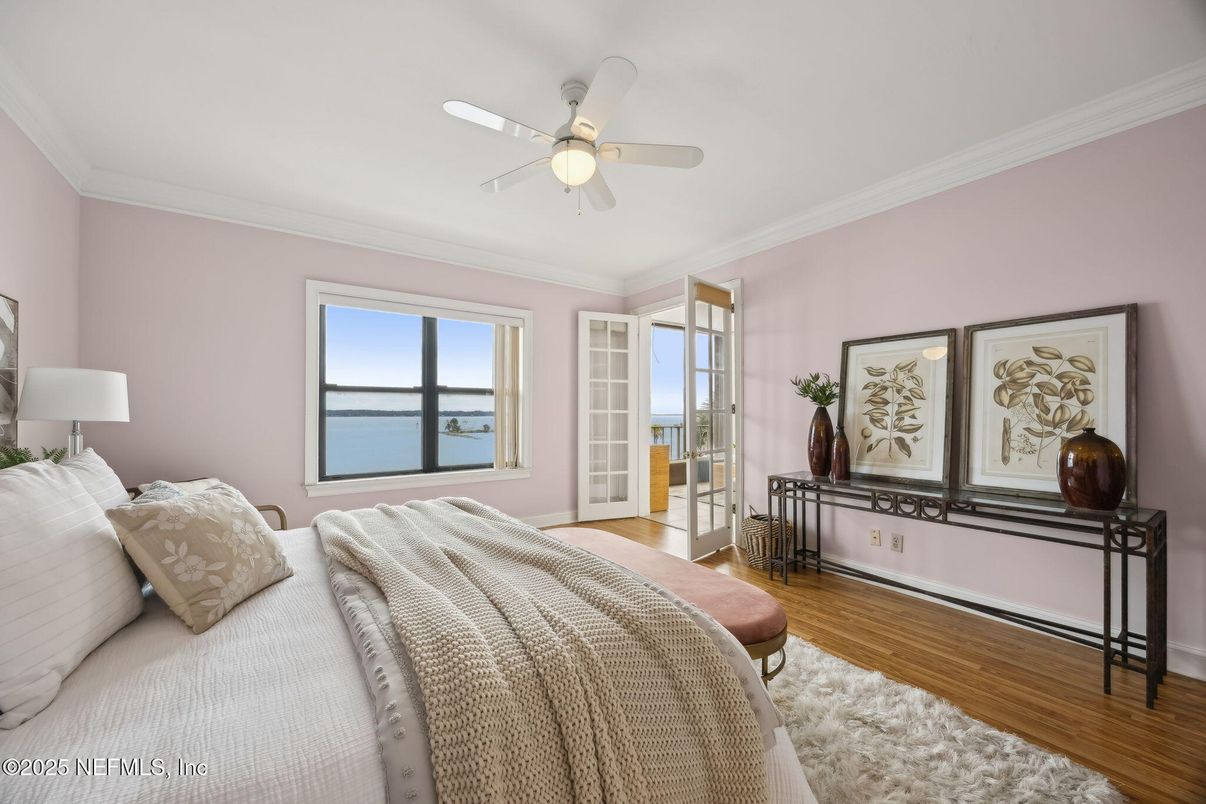 Bedroom, Interior, Water, Wood Texture Flooring