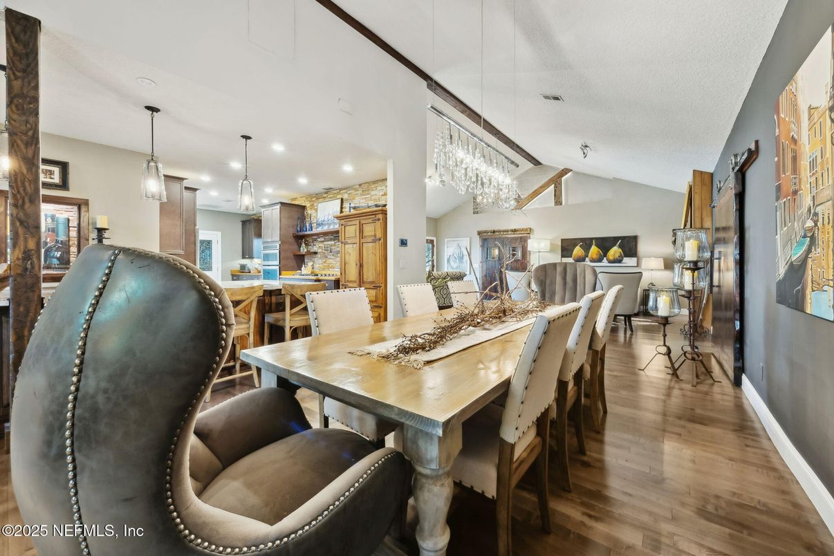 Chandelier, Dining room, Interior, Kitchen, Pendant Lights, Recessed Lighting, Wood Texture Flooring