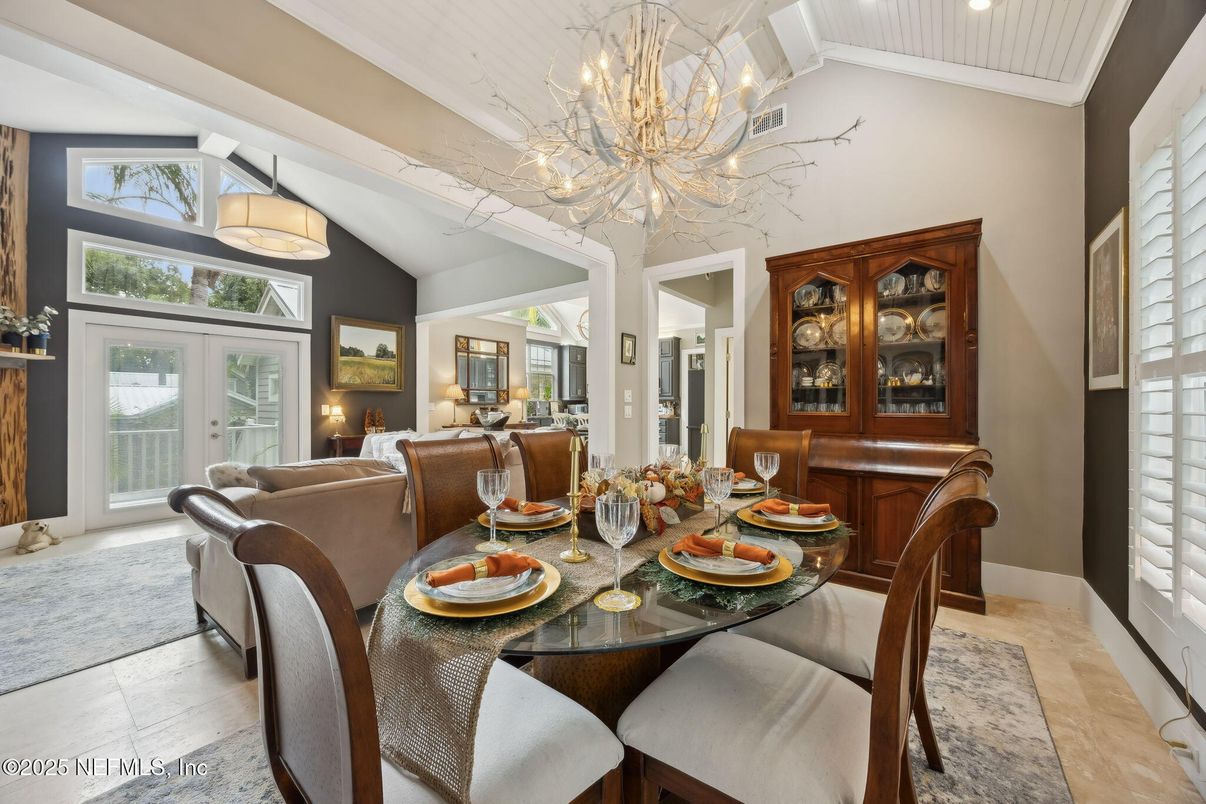 Chandelier, Dining room, Interior, Living room, Recessed Lighting