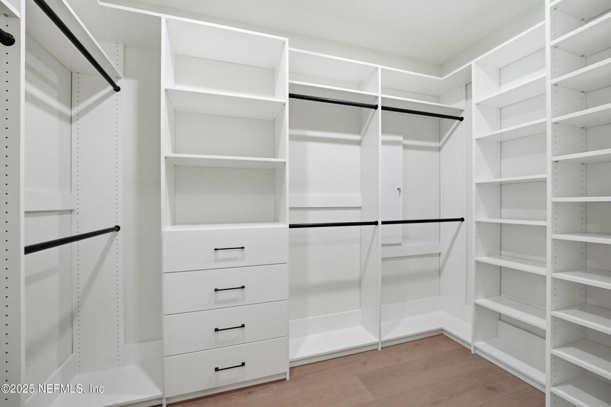 Interior, Walk-in Closets, Wood Texture Flooring