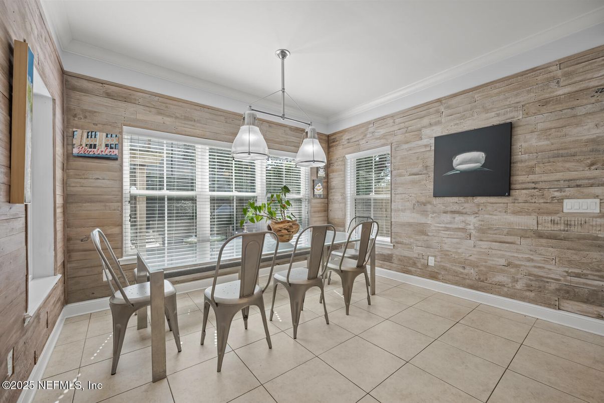 Dining room, Interior, Pendant Lights, Wooden Walls