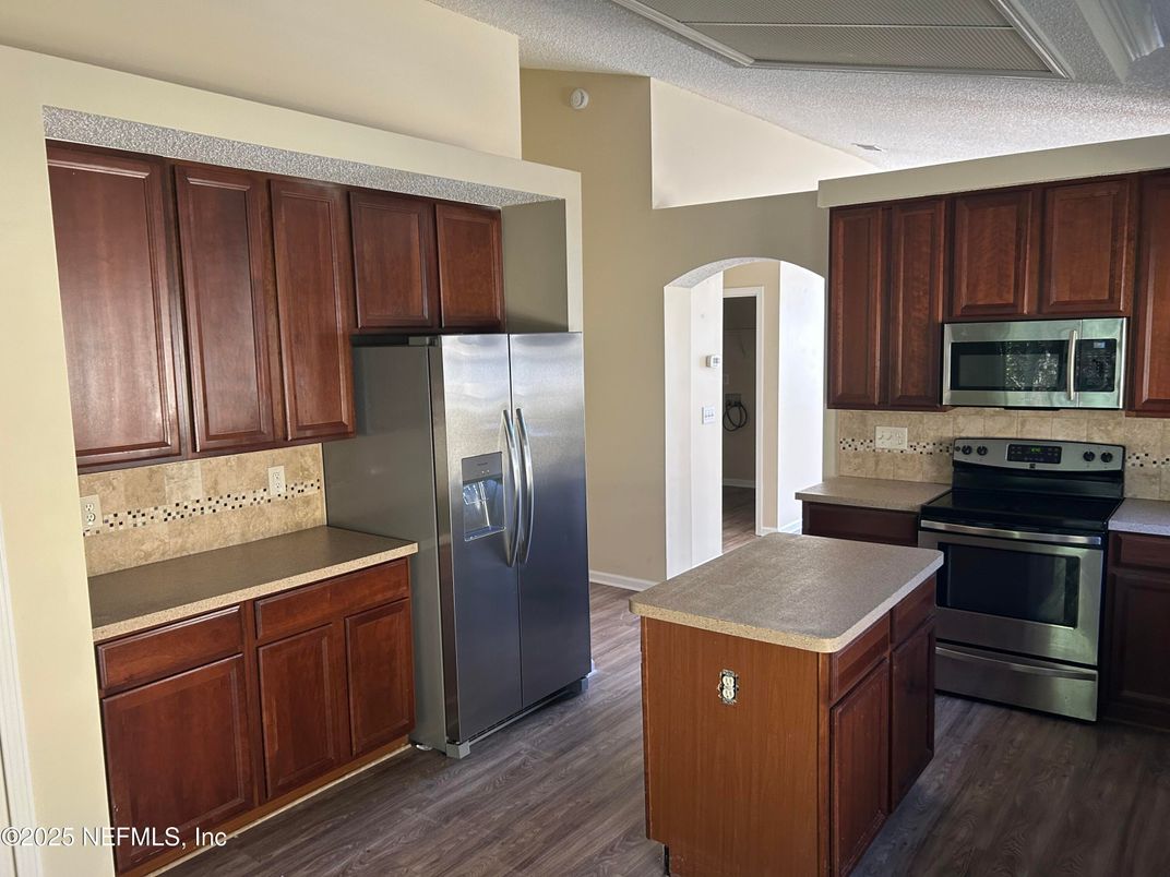 Interior, Kitchen, Stainless Steel Appliances, Wood Texture Flooring