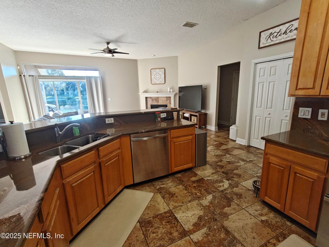 Fireplace, Interior, Kitchen