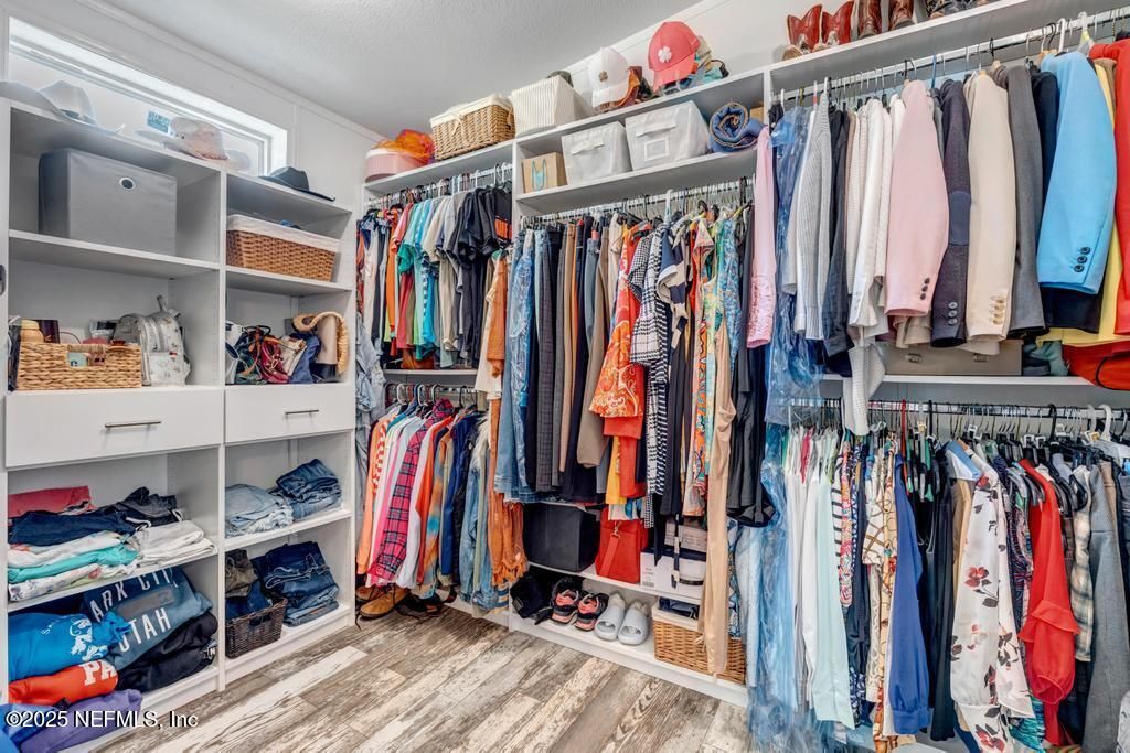 Interior, Walk-in Closets, Wood Texture Flooring