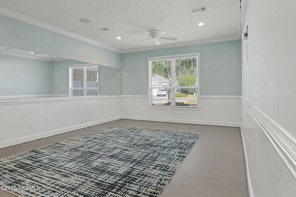 Empty room, Interior, Recessed Lighting